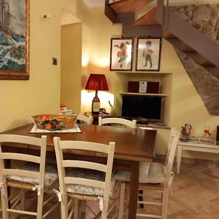 Linda'S Holiday Home Рокастрада Екстериор снимка